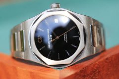 芝柏手表表蒙有划痕处理方法